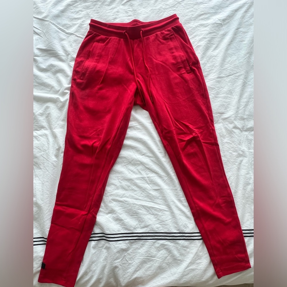 Men ALPHALETE jogger small red